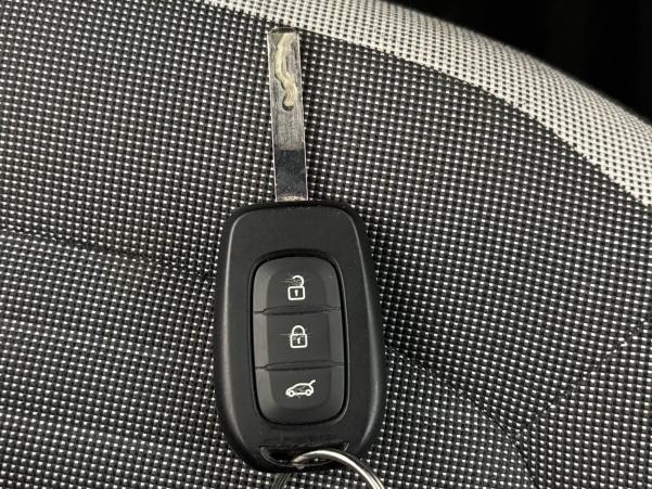 Vente en ligne Renault Twingo 3  SCe 65 au prix de 12 870 €