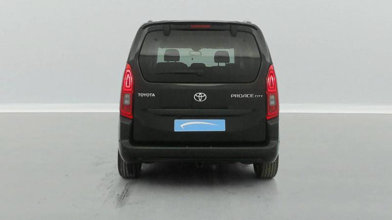 Vente en ligne Toyota Proace City Verso Proace City Verso Medium 1.5L 100 D-4D BVM5 au prix de 24 690 €