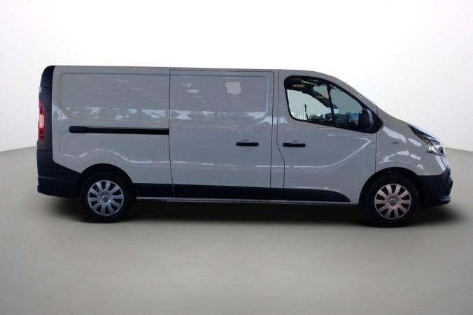 Vente en ligne Renault Trafic 3 Fourgon TRAFIC FGN L2H1 1300 KG DCI 120 au prix de 21 290 €
