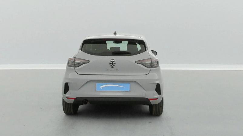 Vente en ligne Renault Clio 5 Clio TCe 90 au prix de 17 190 €
