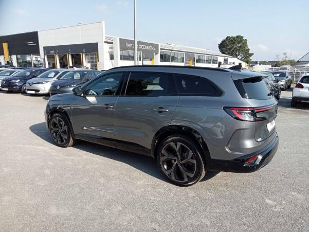 Vente en ligne Renault Nouveau Espace Espace E-Tech hybrid 200 au prix de 46 990 €