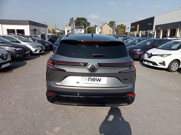 Vente en ligne Renault Nouveau Espace Espace E-Tech hybrid 200 au prix de 46 990 €