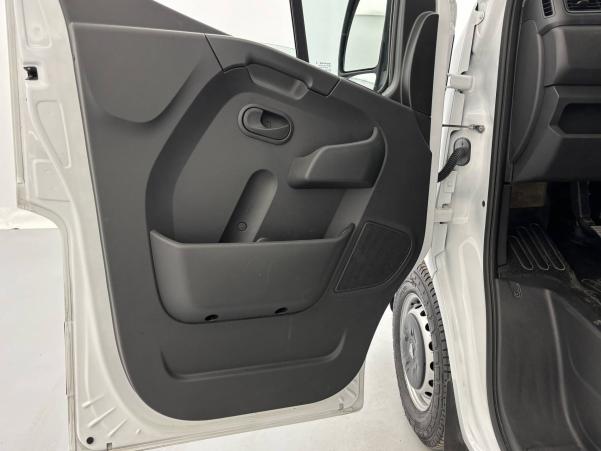 Vente en ligne Renault Master 3 Châssis Cabine MASTER CC TRAC F3500 L3 ENERGY DCI 165 POUR TRANS au prix de 24 990 €