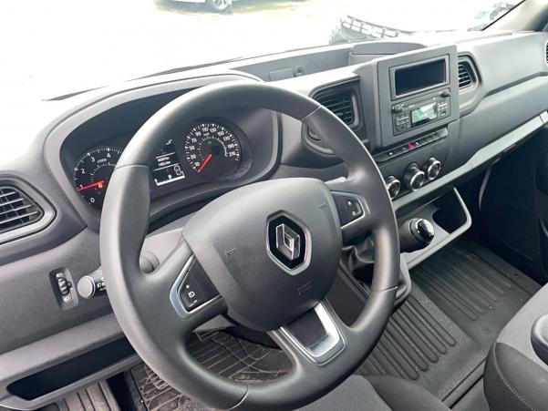 Vente en ligne Renault Master Fourgon MASTER FGN TRAC F3300 L2H2 BLUE DCI 135 au prix de 22 470 €