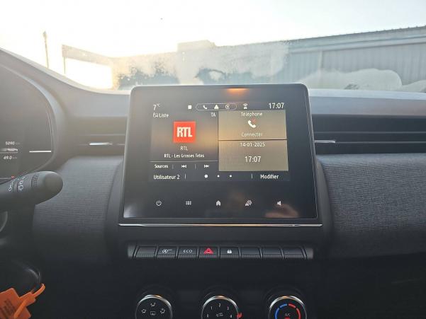 Vente en ligne Renault Clio 5 Clio dCi 100 au prix de 18 970 €
