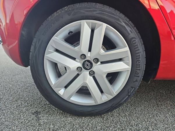 Vente en ligne Renault Clio 5 Clio dCi 100 au prix de 18 970 €