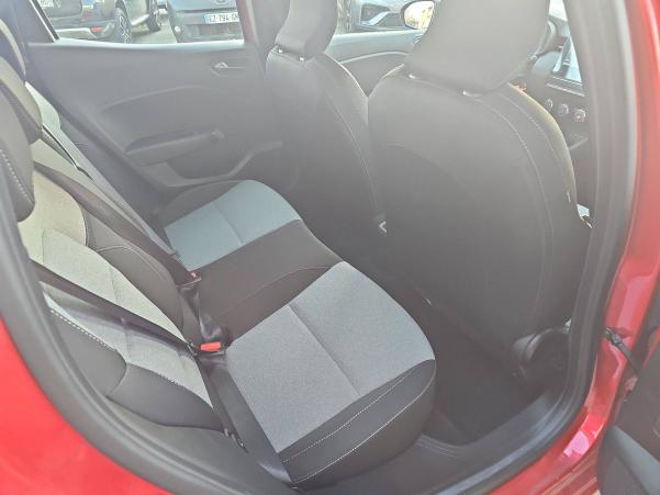 Vente en ligne Renault Clio 5 Clio dCi 100 au prix de 18 970 €