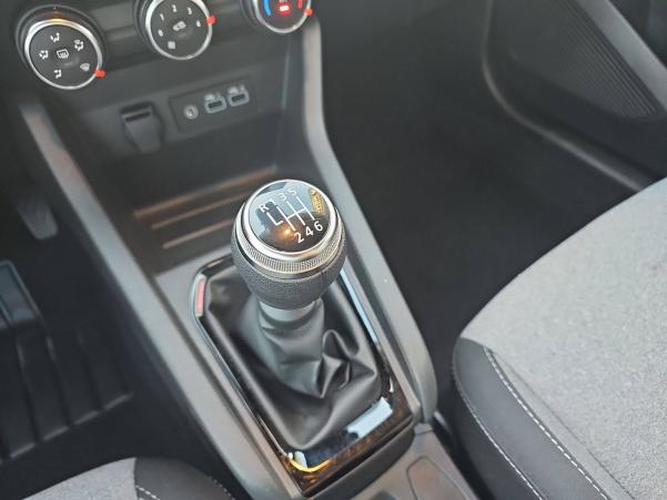 Vente en ligne Renault Clio 5 Clio dCi 100 au prix de 18 970 €