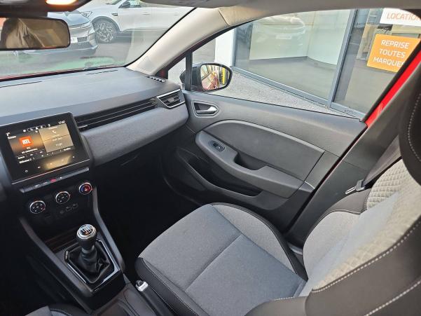 Vente en ligne Renault Clio 5 Clio dCi 100 au prix de 18 970 €