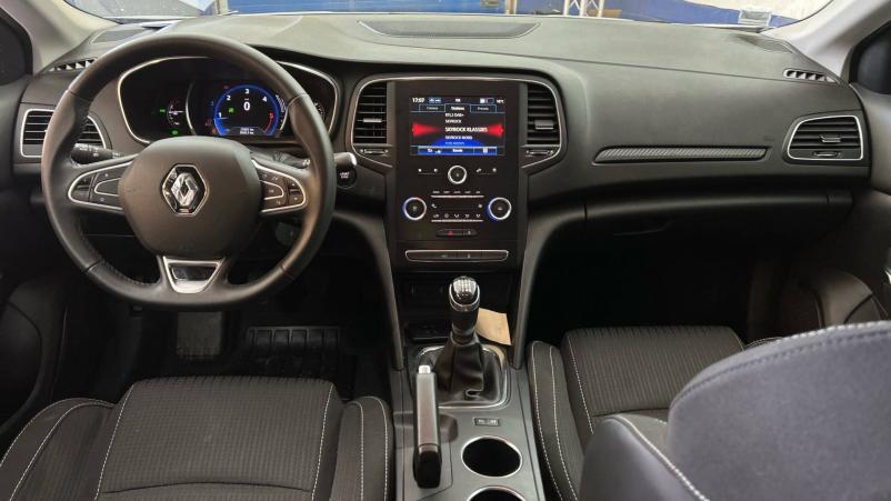 Vente en ligne Renault Megane 4 Mégane IV Berline Blue dCi 95 au prix de 16 490 €
