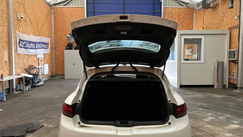 Vente en ligne Renault Megane 4  Blue dCi 115 au prix de 17 850 €
