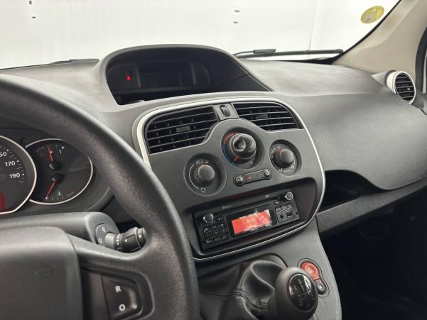 Vente en ligne Renault Kangoo Express  1.5 DCI 90 E6 au prix de 13 270 €