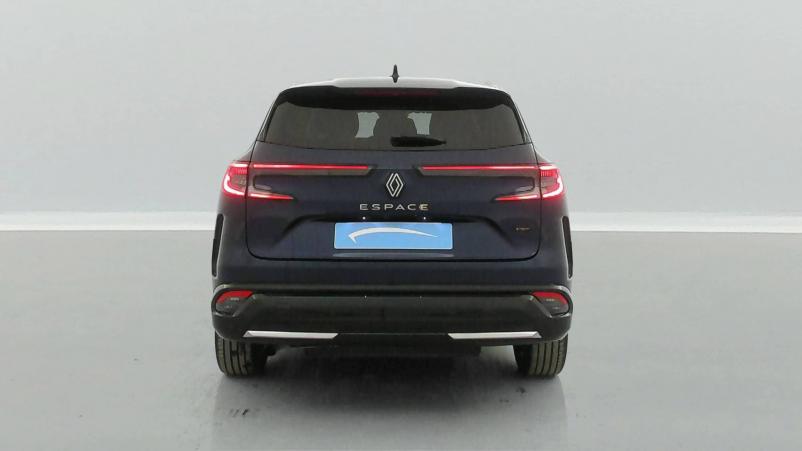 Vente en ligne Renault Nouveau Espace Espace E-Tech hybrid 200 au prix de 40 990 €