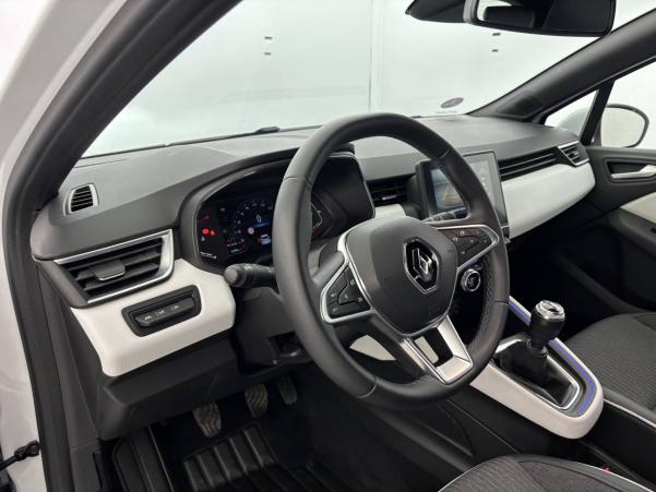 Vente en ligne Renault Clio 5 Clio E-Tech 140 - 21N au prix de 16 870 €