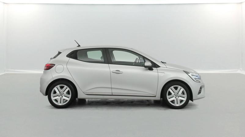 Vente en ligne Renault Clio 5 Clio E-Tech 140 - 21N au prix de 16 870 €