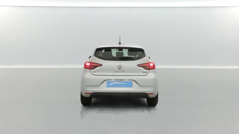 Vente en ligne Renault Clio 5 Clio E-Tech 140 - 21N au prix de 16 870 €