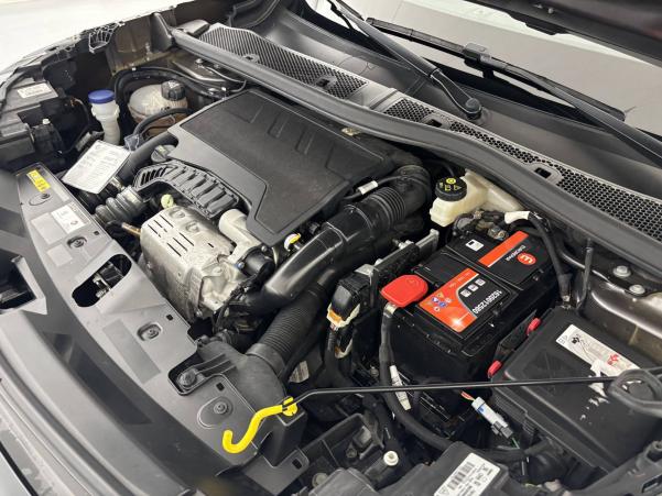 Vente en ligne Peugeot 2008  PureTech 130 S&S BVM6 au prix de 13 950 €