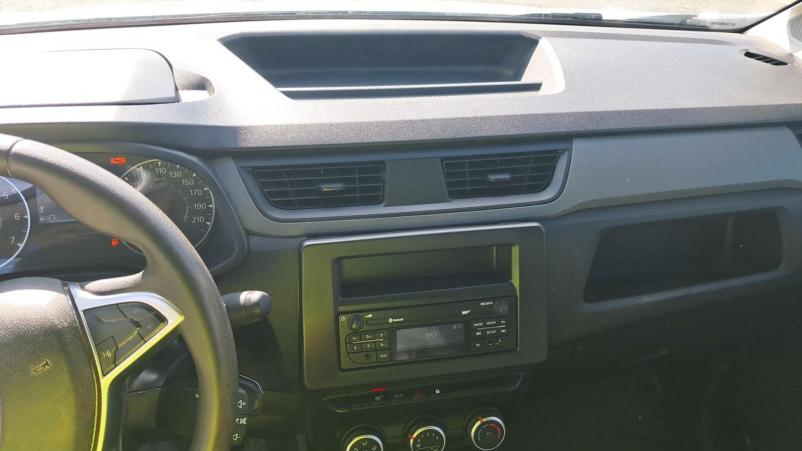 Vente en ligne Renault Express Van  BLUE DCI 95 au prix de 13 990 €