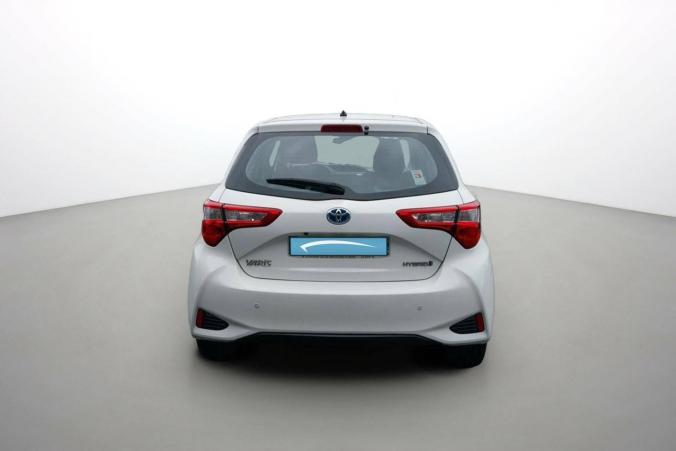 Vente en ligne Toyota Yaris Yaris Hybride Pro 100h au prix de 12 990 €