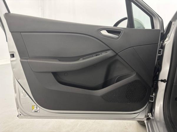 Vente en ligne Renault Clio 5 Clio Blue dCi 85 au prix de 10 970 €