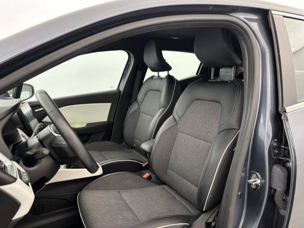 Vente en ligne Renault Clio 5 Clio Blue dCi 100 - 21N au prix de 12 990 €