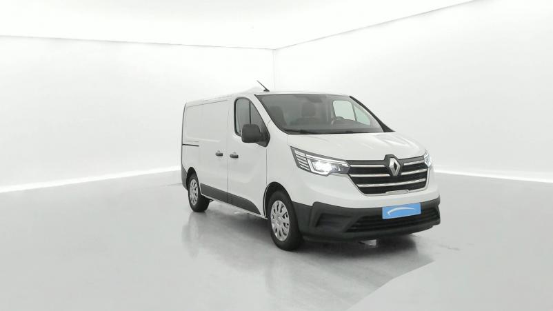 Vente en ligne Renault Trafic 3 Fourgon TRAFIC FGN L1H1 2800 KG BLUE DCI 130 au prix de 26 490 €