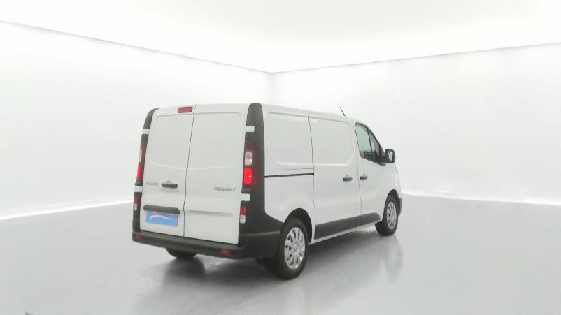 Vente en ligne Renault Trafic 3 Fourgon TRAFIC FGN L1H1 2800 KG BLUE DCI 130 au prix de 26 490 €