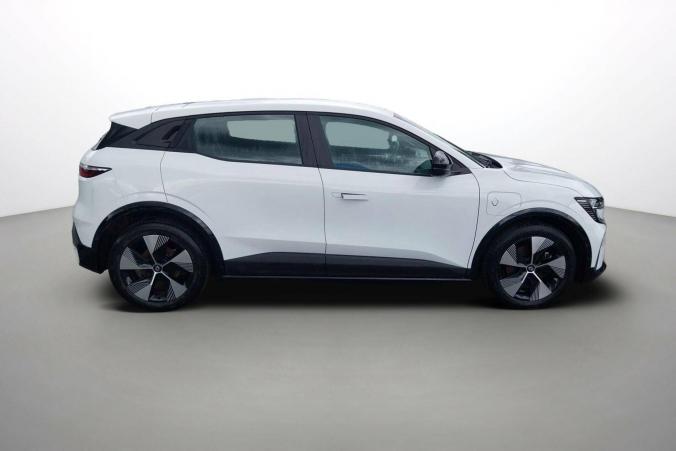Vente en ligne Renault Megane E-Tech  EV40 130ch standard charge au prix de 19 470 €