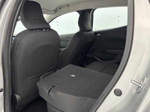Vente en ligne Renault Clio 5 Clio Blue dCi 85 au prix de 12 870 €