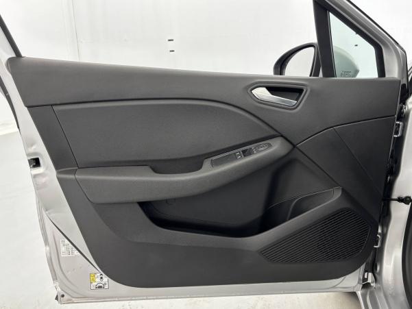 Vente en ligne Renault Clio 5 Clio Blue dCi 85 au prix de 12 870 €