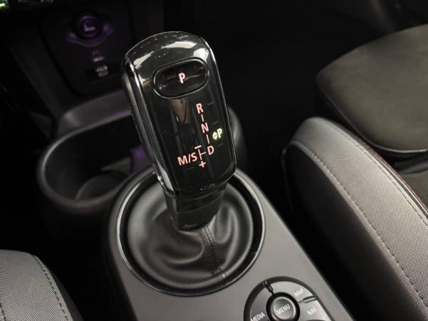 Vente en ligne Mini Hatch Hatch 5 Portes Cooper S 178 ch DKG7 au prix de 24 970 €