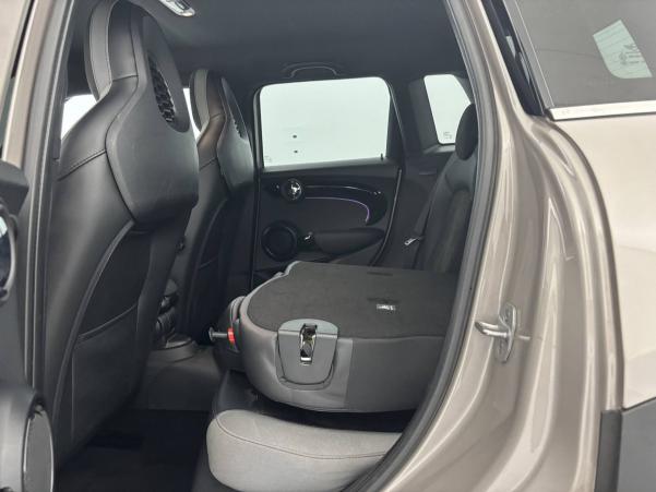 Vente en ligne Mini Hatch Hatch 5 Portes Cooper S 178 ch DKG7 au prix de 24 970 €