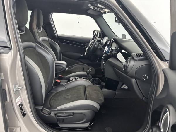 Vente en ligne Mini Hatch Hatch 5 Portes Cooper S 178 ch DKG7 au prix de 24 970 €