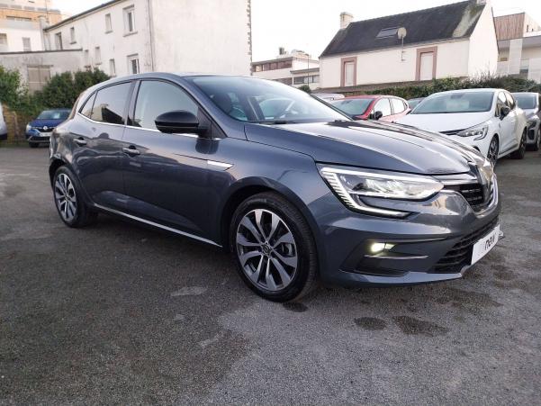 Vente en ligne Renault Megane 4  Blue dCi 115 EDC au prix de 25 490 €