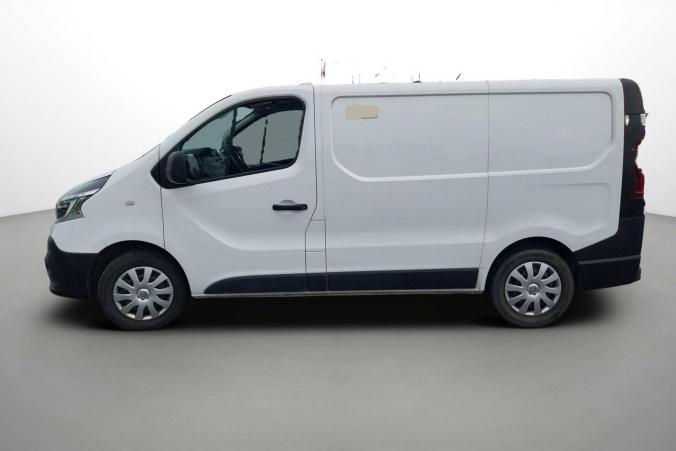 Vente en ligne Renault Trafic 3 Fourgon TRAFIC FGN L1H1 1200 KG DCI 120 au prix de 19 590 €