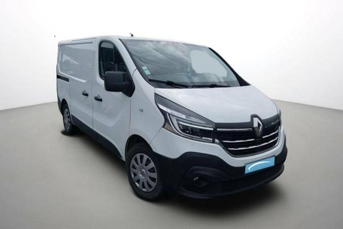 Vente en ligne Renault Trafic 3 Fourgon TRAFIC FGN L1H1 1200 KG DCI 120 au prix de 19 590 €
