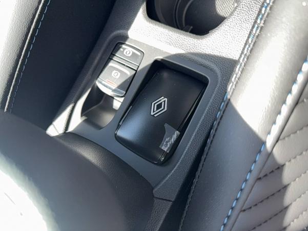 Vente en ligne Renault Clio 5 Clio E-Tech full hybrid 145 GSR2 au prix de 27 200 €