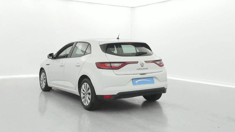 Vente en ligne Renault Megane 4  BLUE DCI 95 au prix de 11 990 €