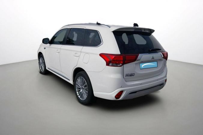 Vente en ligne Mitsubishi Outlander Outlander 2.4l PHEV Twin Motor 4WD au prix de 19 990 €