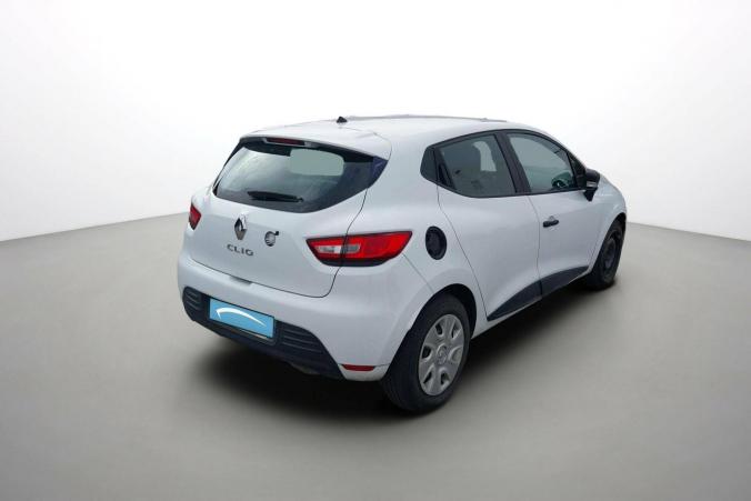 Vente en ligne Renault Clio 4 CLIO SOCIETE DCI 75 ENERGY E6C au prix de 8 990 €