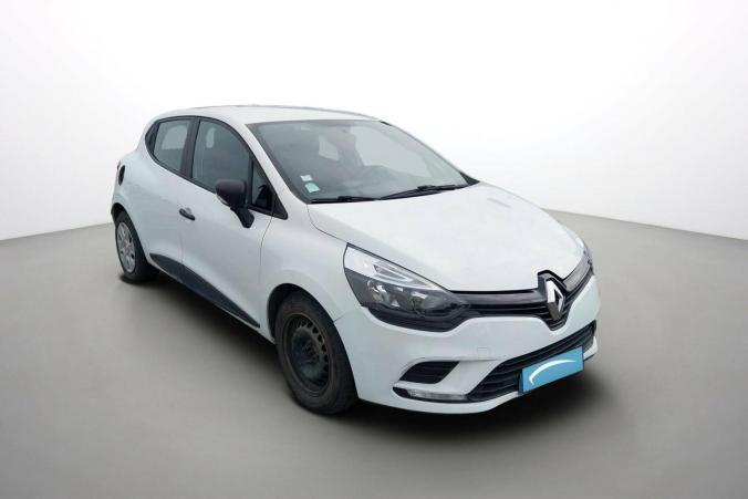 Vente en ligne Renault Clio 4 CLIO SOCIETE DCI 75 ENERGY E6C au prix de 8 990 €
