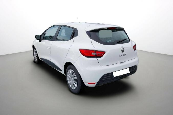 Vente en ligne Renault Clio 4 CLIO SOCIETE DCI 75 ENERGY E6C au prix de 9 490 €