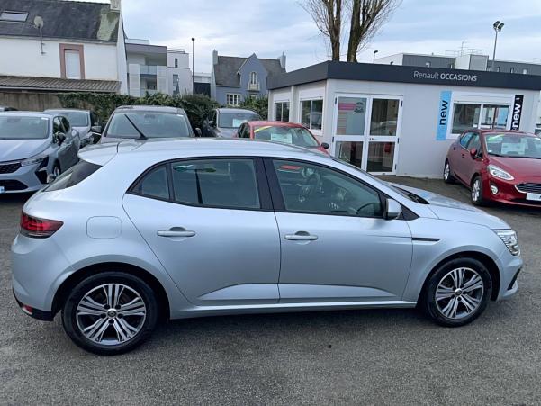 Vente en ligne Renault Megane 4  Blue dCi 115 au prix de 19 990 €