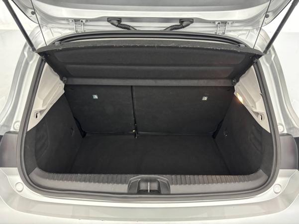 Vente en ligne Renault Clio 5 Clio Blue dCi 85 au prix de 11 970 €
