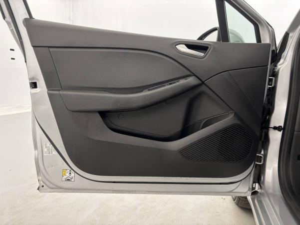 Vente en ligne Renault Clio 5 Clio Blue dCi 85 au prix de 11 970 €