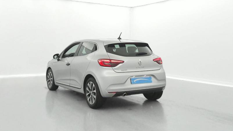 Vente en ligne Renault Clio 5 Clio TCe 90 - 21 au prix de 15 990 €