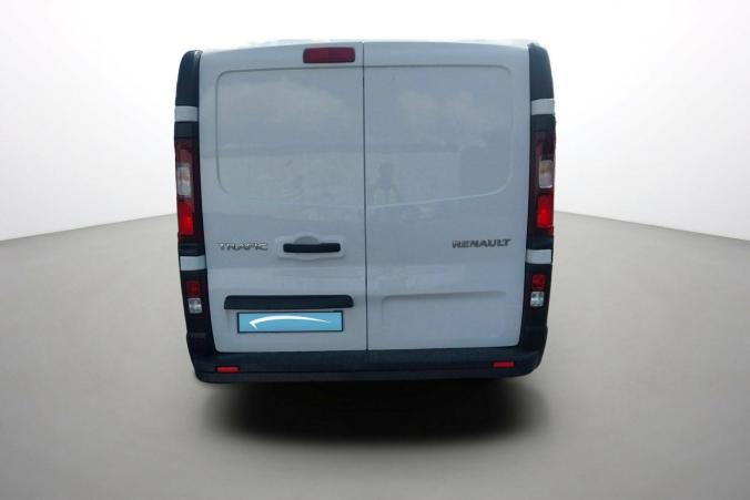 Vente en ligne Renault Trafic 3 Fourgon TRAFIC FGN L1H1 1000 KG DCI 120 au prix de 19 970 €