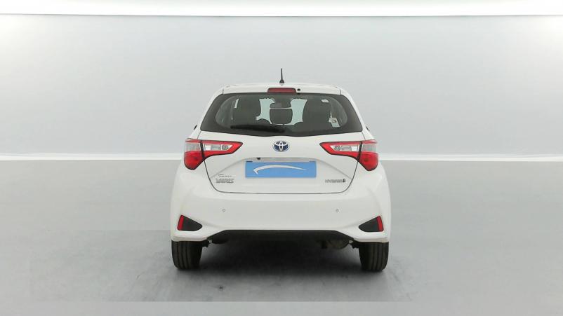 Vente en ligne Toyota Yaris Yaris Hybride Pro 100h au prix de 12 990 €