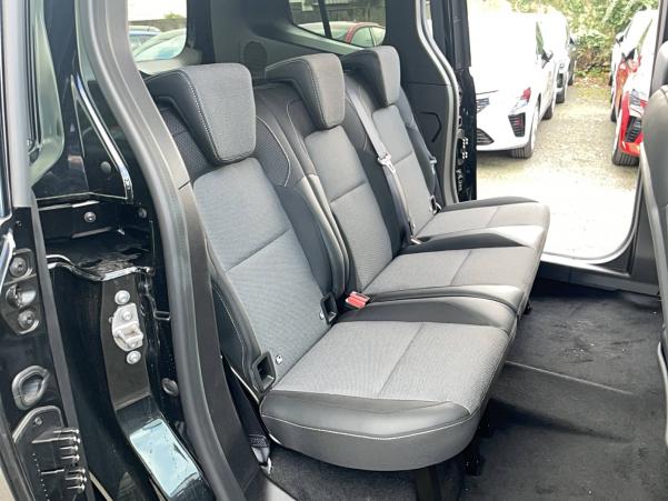 Vente en ligne Renault Kangoo  Blue dCi 115 GSR2 au prix de 30 990 €