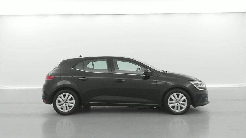 Vente en ligne Renault Megane 4 Mégane IV Berline Blue dCi 115 EDC au prix de 20 490 €